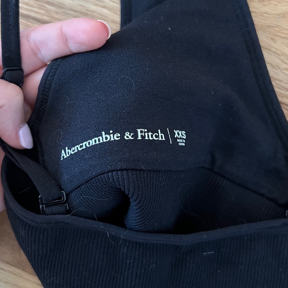 Abercrombie Black Bralette - Picture 3 of 4